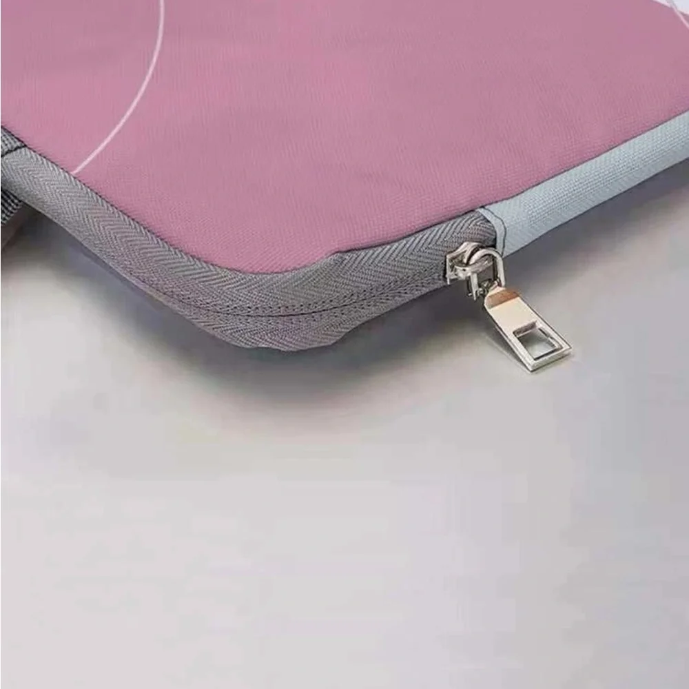 Figure Graphic Laptop Bag 💻
